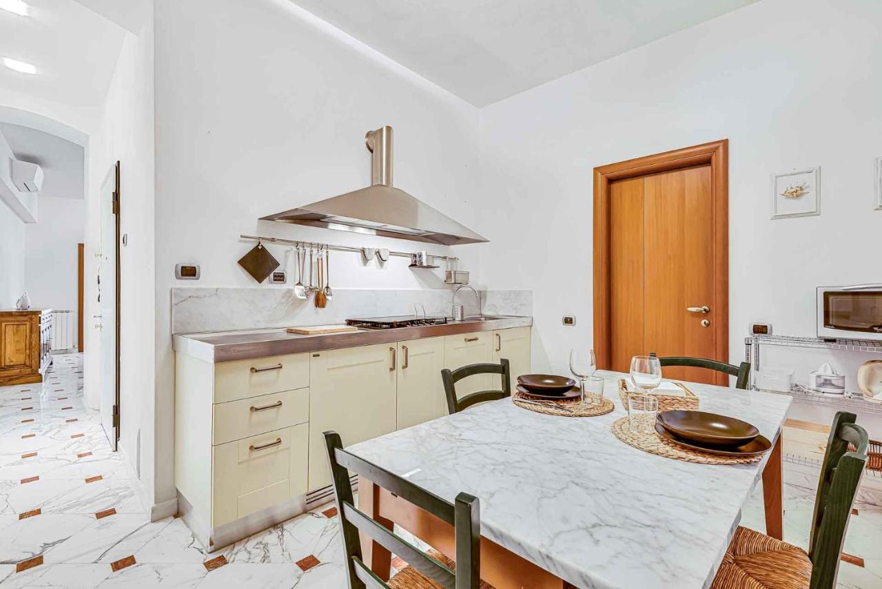 White Sea, Terre Marine Apartment Рио Маджоре Екстериор снимка