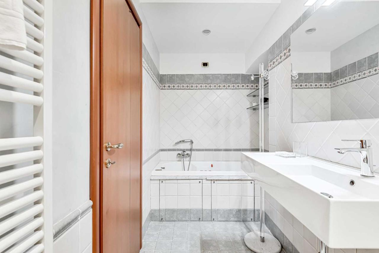 White Sea, Terre Marine Apartment Рио Маджоре Екстериор снимка